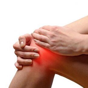 Ból stawów może być spowodowany przewlekłym reumatyzmem