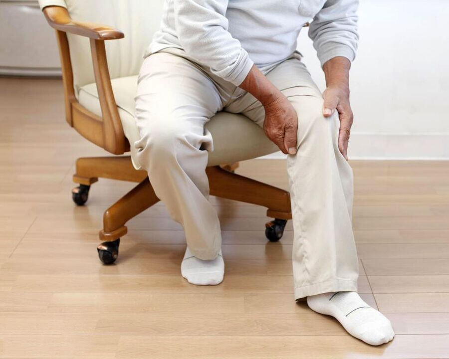 Osteochondroza stawów objawia się ograniczeniem ruchomości i bólem